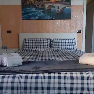Palazzo Ponte Pietra Appartement